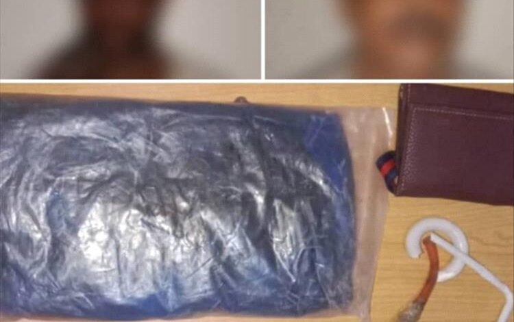 القبض على اثنين من أخطر مروّجي المخدرات في المهرة بعملية ميدانية نوعية 1 القبض على اثنين من أخطر مروّجي المخدرات في المهرة بعملية ميدانية نوعية