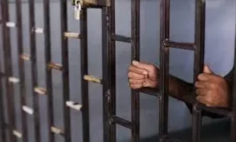 إطلاق سراح 150 سجيناً تنفيذاً لتوجيهات مجلس القيادة الرئاسي