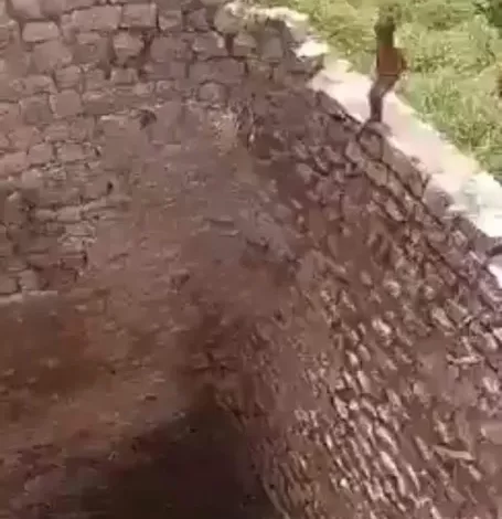 حجة.. وفاة ثلاثة أشخاص اختناقاً بسبب عادم ماطور في بئر 1 حجة.. وفاة ثلاثة أشخاص اختناقاً بسبب عادم ماطور في بئر