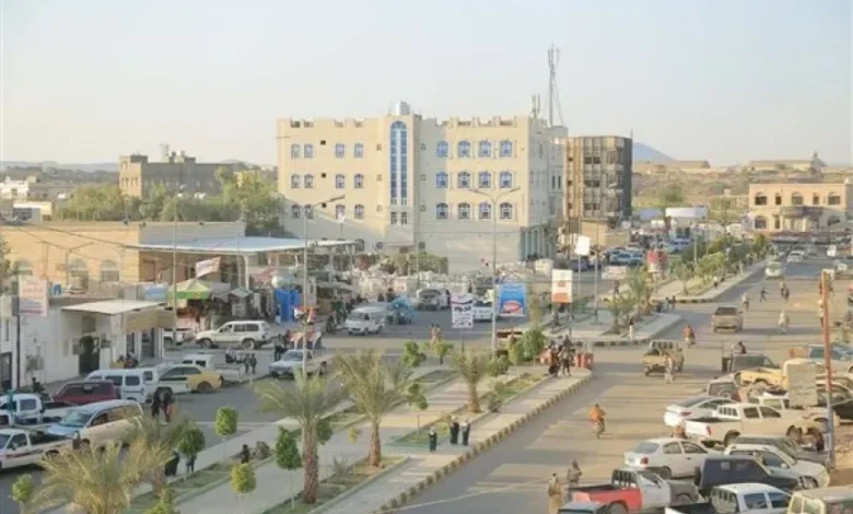 مقتل مواطن على يد سائق حافلة في وضح النهار بمأرب 1 مقتل مواطن على يد سائق حافلة في وضح النهار بمأرب