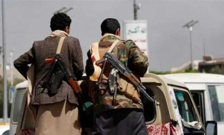 مليشيا الحوثي تختطف ناشطًا بصنعاء بسبب منشورات تنتقد تدهور المعيشة 1 مليشيا الحوثي تختطف ناشطًا بصنعاء بسبب منشورات تنتقد تدهور المعيشة