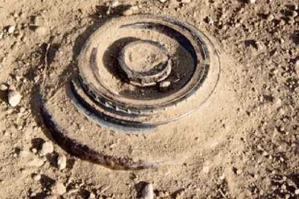 إنفجار لغم حوثي يصيب مواطن في ذوباب بالساحل الغربي 1 إنفجار لغم حوثي يصيب مواطن في ذوباب بالساحل الغربي