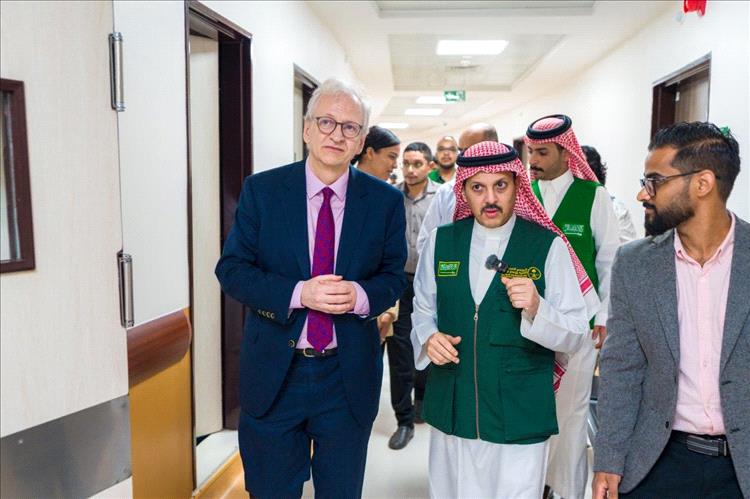 السفير الألماني يطّلع على خدمات وتجهيزات مستشفى الأمير محمد بن سلمان بعدن