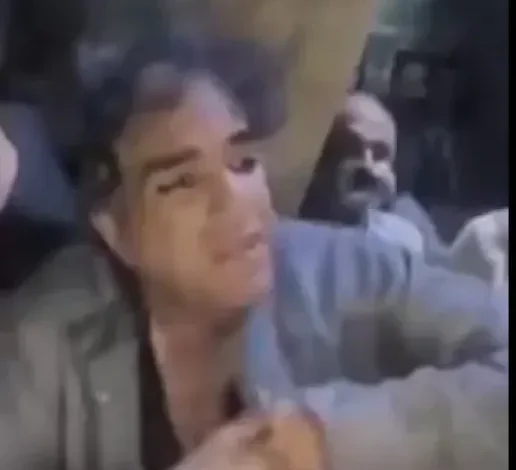 إحباط محاولة اختطاف طفلين في صنعاء وضبط أحد المتهمين متنكرًا بملابس نسائية 1 إحباط محاولة اختطاف طفلين في صنعاء وضبط أحد المتهمين متنكرًا بملابس نسائية