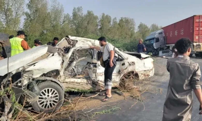 وفاة زوجين في حادث مروري مروع على طريق الضحي بالحديدة 1 وفاة زوجين في حادث مروري مروع على طريق الضحي بالحديدة