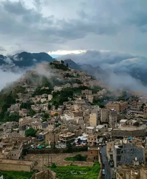فساد حوثي في حجة.. الاستيلاء على أراضي الأوقاف لصالح نافذين ومستثمرين