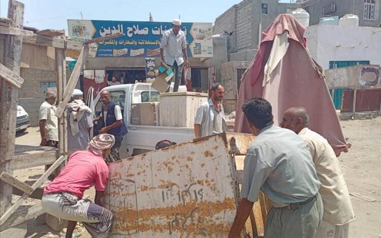 حملة ميدانية في البريقة لإزالة العشوائيات وتنظيم الشوارع وتحسين المشهد الحضري 1 حملة ميدانية في البريقة لإزالة العشوائيات وتنظيم الشوارع وتحسين المشهد الحضري