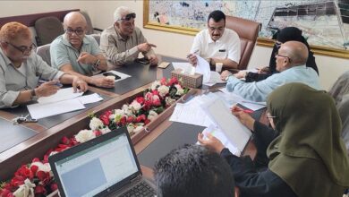 السلطة المحلية بالمنصورة تبحث مصفوفة مشاريعها الاستثمارية للعام 2026