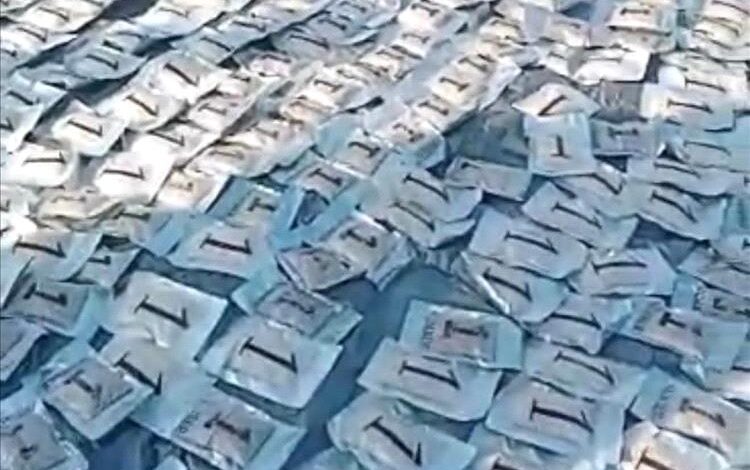 القوات البحرية تحبط تهريب شحنة كبتاجون كبيرة في مياه باب المندب 1 القوات البحرية تحبط تهريب شحنة كبتاجون كبيرة في مياه باب المندب