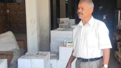 بدعم من وزير الصحة.. رفد مرافق طبية في عدن وحضرموت بالأدوية والمستلزمات