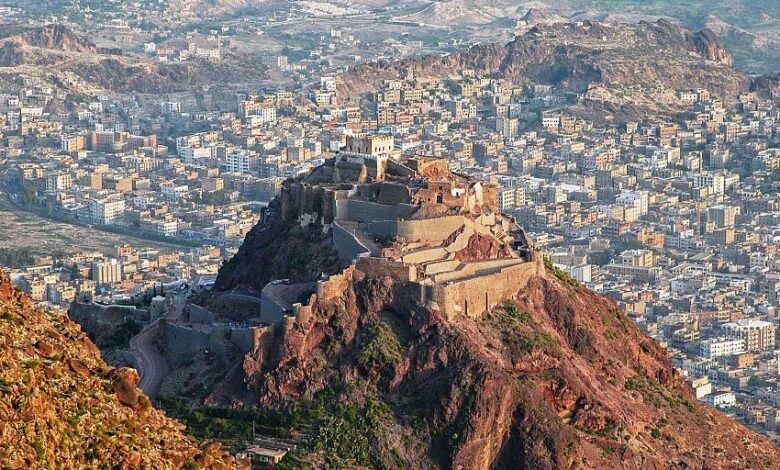 مصرع مشرف حوثي بنيران القوات الحكومية غرب تعز 1 مصرع مشرف حوثي بنيران القوات الحكومية غرب تعز