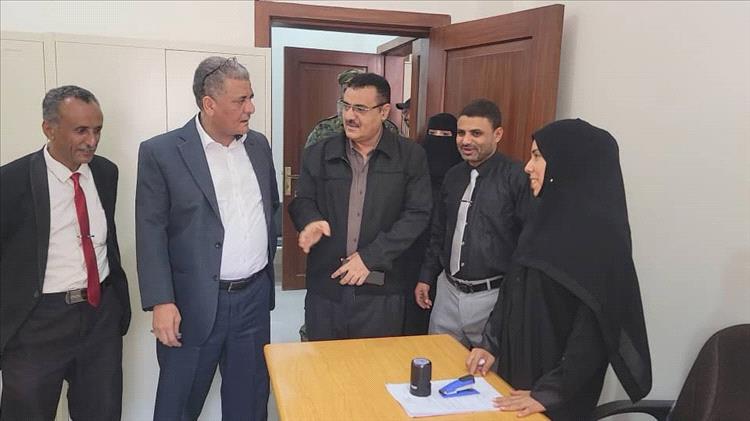 رئيس استئناف عدن يتفقد المجمع القضائي بالمنصورة ويوجه بتسريع الفصل في القضايا
