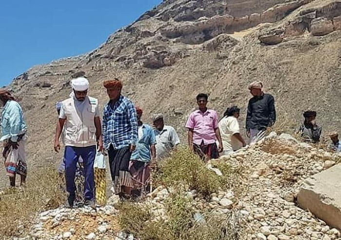 "خليفة" تدشن إنشاء منظومة طاقة شمسية متكاملة في مدينة الشيخ زايد 1 في منطقة سترو بسقطرى 1 "خليفة" تدشن إنشاء منظومة طاقة شمسية متكاملة في مدينة الشيخ زايد 1 في منطقة سترو بسقطرى
