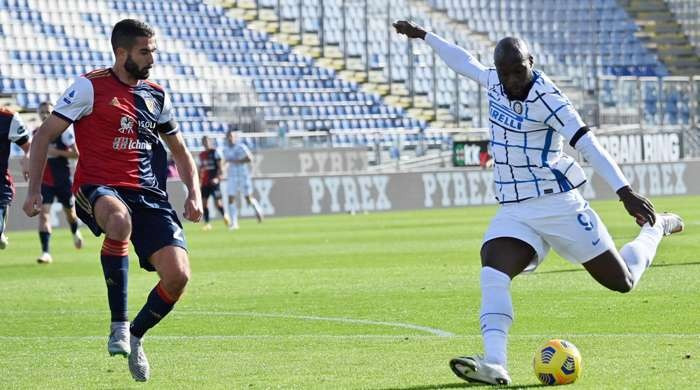 الدوري الإيطالي .. الإنتر ميلان يقلب تأخره بهدف أمام كالياري إلى فوز 1 الدوري الإيطالي .. الإنتر ميلان يقلب تأخره بهدف أمام كالياري إلى فوز