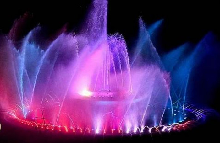 مصر .. إعادة تشغيل نافورة نهر النيل بعد توقفها 40 عاماً عن العمل 1 مصر .. إعادة تشغيل نافورة نهر النيل بعد توقفها 40 عاماً عن العمل