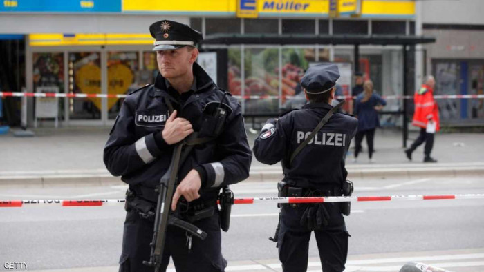 ألمانيا .. انفجار مبنى سكني والشرطة تعتقل شخصين 1 ألمانيا .. انفجار مبنى سكني والشرطة تعتقل شخصين