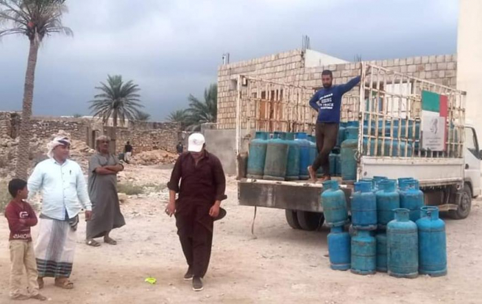 ضمن جهودها الإنسانية .. مؤسسة خليفة توفر الغاز المنزلي لأهالي سقطرى 1 ضمن جهودها الإنسانية .. مؤسسة خليفة توفر الغاز المنزلي لأهالي سقطرى