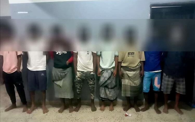 أمن عدن يطيح بعصابة منظمة نفذت سلسلة سرقات للمنازل 1 أمن عدن يطيح بعصابة منظمة نفذت سلسلة سرقات للمنازل