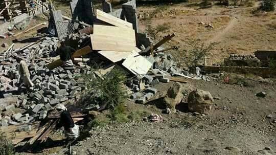 صنعاء.. مليشيا الحوثي تهدم منزل مواطن في حي عطان