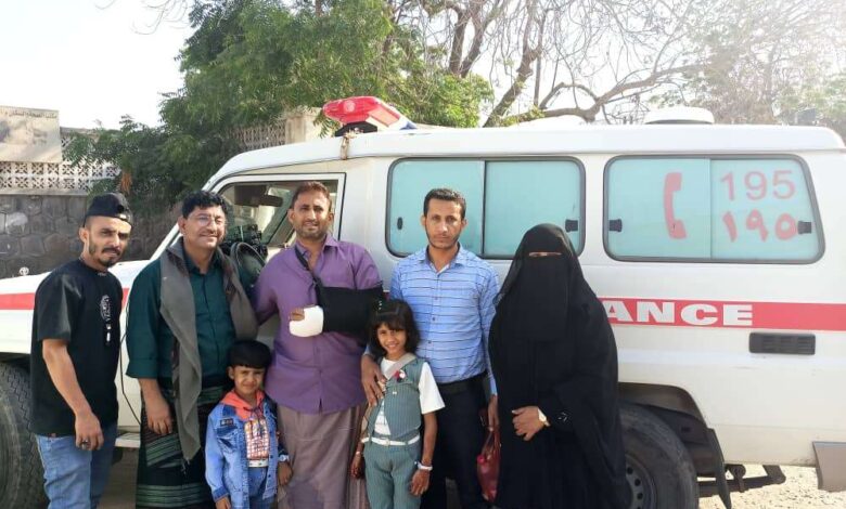 تدشين إنطلاق خدمات الطوارئ والاسعاف 195بعدن بعنوان " أتصل بنا تجدنا بجانبك" 1 تدشين إنطلاق خدمات الطوارئ والاسعاف 195بعدن بعنوان " أتصل بنا تجدنا بجانبك"