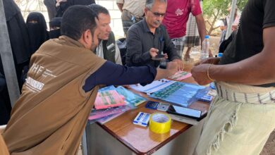 تدشين توزيع 1000 حقيبة نظافة للنازحين والمجتمعات المضيفة الأشد احتياجًا في عتق شبوة