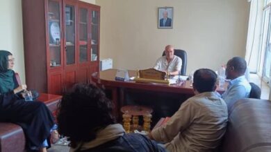 مدير المخا يدعو أطباء بلا حدود لتوسيع نشاطهم في المديرية