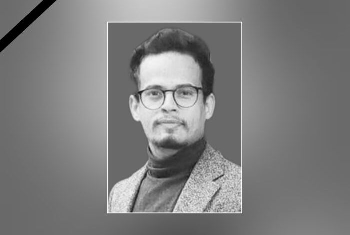 رئيس إعلامية المكتب السياسي يُعزي عبدالحفيظ الحطامي في استشهاد نجله 1 رئيس إعلامية المكتب السياسي يُعزي عبدالحفيظ الحطامي في استشهاد نجله