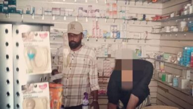 الخوخة.. مكتب الصحة يضبط مختبرا يستخدم محاليل منتهية وصيدلية متلاعبة بالأسعار