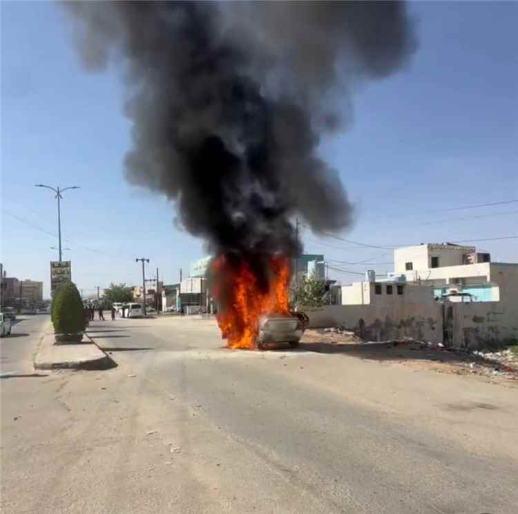 حريق يلتهم مركبة في عتق دون تسجيل إصابات