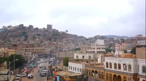 الضالع.. هجوم مسلح على مبنى السلطة المحلية أثناء تواجد المحافظ