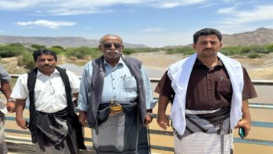 لجنة الطوارئ تباشر عملها لحصر اضرار السيول بمديرية بيحان 3 لجنة الطوارئ تباشر عملها لحصر اضرار السيول بمديرية بيحان