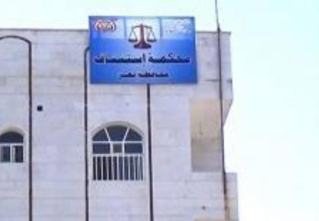 مسلحون يعتدون على احد القضاة في تعز 1 مسلحون يعتدون على احد القضاة في تعز