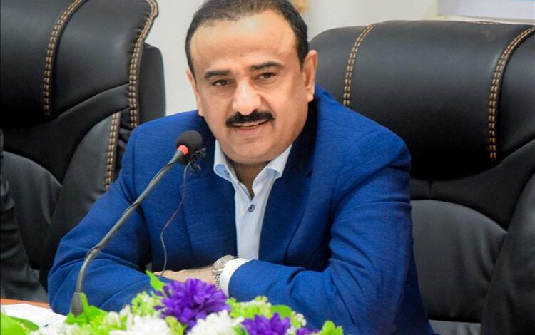 محافظ شبوة يدشن تنفيذ 12 مشروعاً لمياه الريف بدعم إماراتي