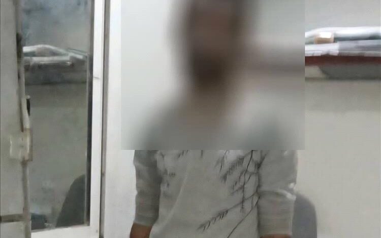 شرطة بئر فضل تطيح بمتهم في سلسلة سرقات مركبات بعدن