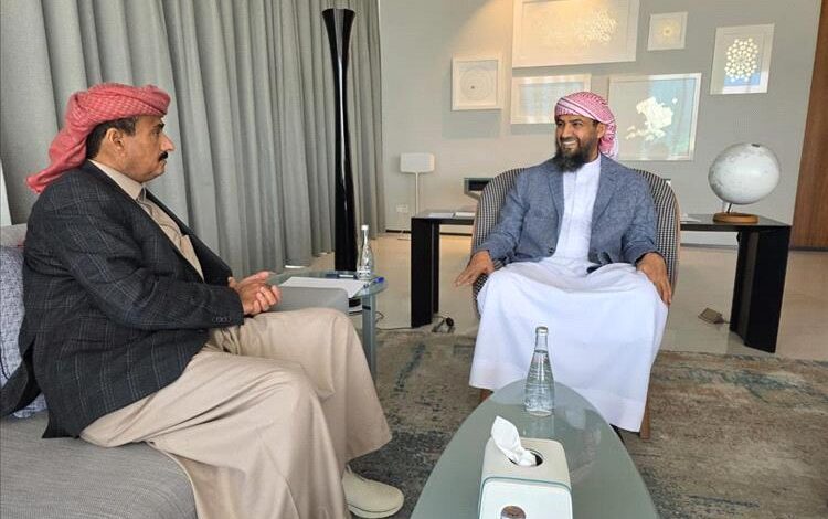 المحرّمي يناقش مع محافظ شبوة التحديات الخدمية والأمنية ويدعو لتكامل الجهود 1 المحرّمي يناقش مع محافظ شبوة التحديات الخدمية والأمنية ويدعو لتكامل الجهود