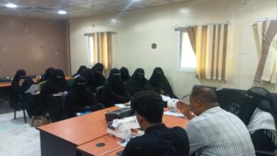 صحة حضرموت تختتم الدورة التدريبية حول مكافحة العدوى والوقاية منها للعاملين الصحيين
