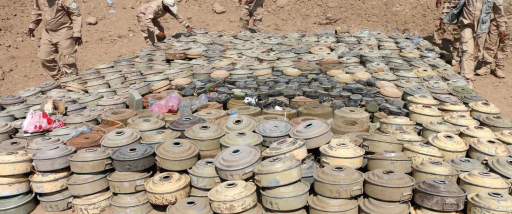 مسام: إنتزاع أكثر من 200 ألف لغماً وعبوات ناسفة خلال العالمين الماضيين 1 مسام: إنتزاع أكثر من 200 ألف لغماً وعبوات ناسفة خلال العالمين الماضيين