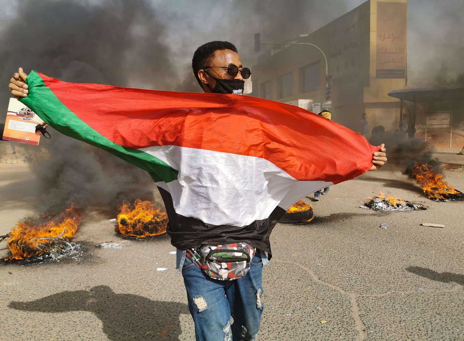 محاولة اغتيال حمدوك.. دولة الإخوان العميقة في السودان 1 محاولة اغتيال حمدوك.. دولة الإخوان العميقة في السودان