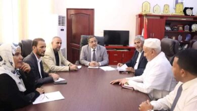 وزير العدل يناقش تطوير اداء السلطة القضائية في الحديدة