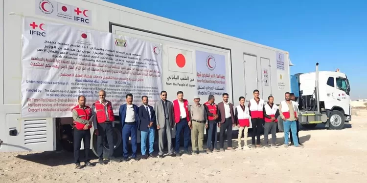 وكيل محافظة شبوة يدشن العمل في المستشفى الميداني المتنقل