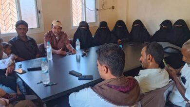 اجتماع في حيس لدعم وتمكين الفتيات والمساعدة الأسرية