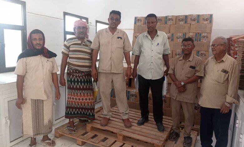 مدير تربية الحديدة يلتقي بالفريق المركزي لمتابعة التغذية المدرسية 1 مدير تربية الحديدة يلتقي بالفريق المركزي لمتابعة التغذية المدرسية