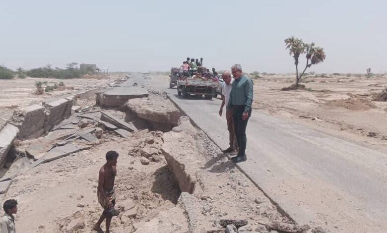 وكيل تعز يطلع على خسائر سيول الأمطار في المخا ويبحث سبل التدخل العاجل 1 وكيل تعز يطلع على خسائر سيول الأمطار في المخا ويبحث سبل التدخل العاجل