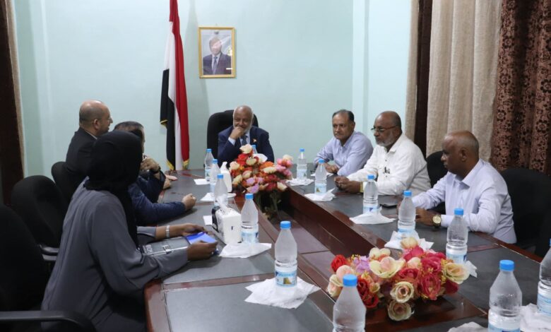 محافظ الحديدة يناقش مع منظمة الهجرة الدولية سبل توسيع الاستجابة الإنسانية وتعزيز الخدمات 1 محافظ الحديدة يناقش مع منظمة الهجرة الدولية سبل توسيع الاستجابة الإنسانية وتعزيز الخدمات