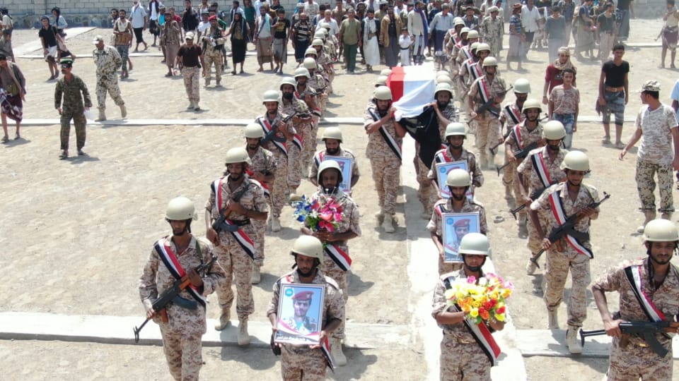 تشييع مهيب لاحد ابطال حراس الجمهورية الشهيد علي النفيش بالساحل الغربي 1 تشييع مهيب لاحد ابطال حراس الجمهورية الشهيد علي النفيش بالساحل الغربي