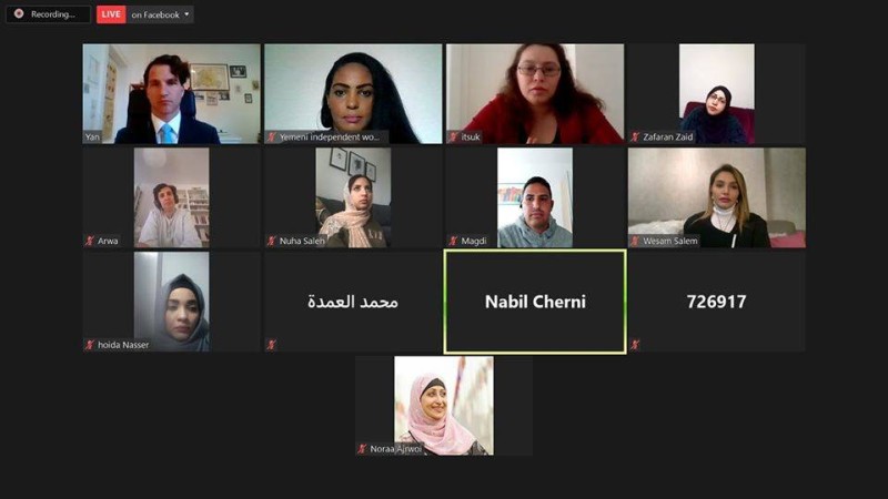 ندوة حقوقية تكشف عن تجنيد الحوثيين اكثر من 30 ألف طفل في اليمن 1 ندوة حقوقية تكشف عن تجنيد الحوثيين اكثر من 30 ألف طفل في اليمن