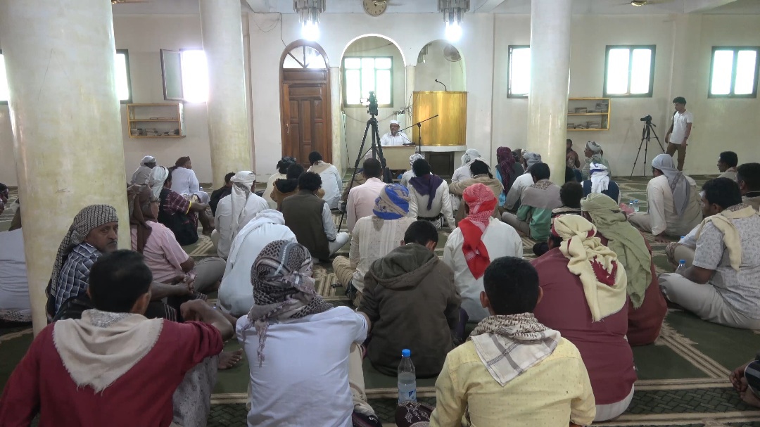 الخوخة تحتضن اللقاء التشاوري الثاني لعلماء وخطباء الساحل الغربي (فيديو) 1 الخوخة تحتضن اللقاء التشاوري الثاني لعلماء وخطباء الساحل الغربي (فيديو)