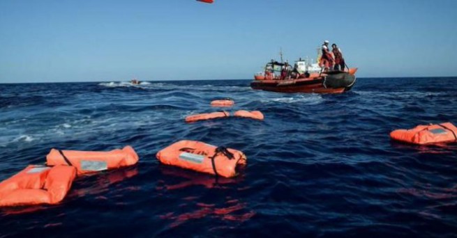 17مفقود بتصادم سفينة ومركب في إندونيسيا 1 17مفقود بتصادم سفينة ومركب في إندونيسيا