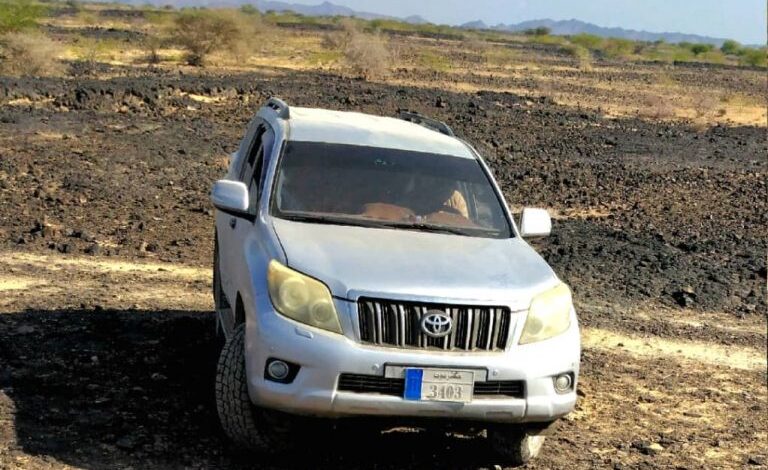 الحزام الأمني في أبين يستعيد سيارة لإحدى المنظمات سُرقت بالخط الدولي العام