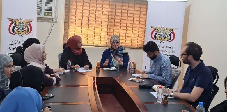 رئيسة اللجنة الوطنية للمرٲة تستقبل نائبة بعثة " أونمها" في الحديدة 1 رئيسة اللجنة الوطنية للمرٲة تستقبل نائبة بعثة " أونمها" في الحديدة